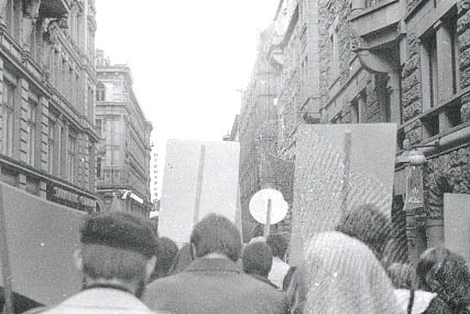 014804.jpg (30 kB)