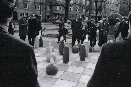 040108.jpg (27 kB)